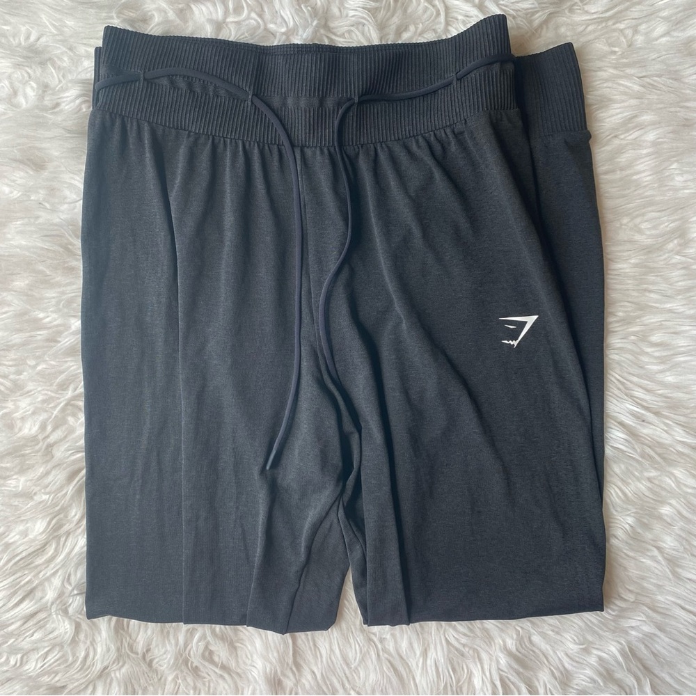 Gymshark Vital Joggers Women’s Size Small Black Marl